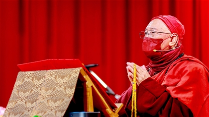 2025靈鷲山華嚴法會殊勝啟建 心道法師開示修行次第 勉弟子穩固根基證菩提