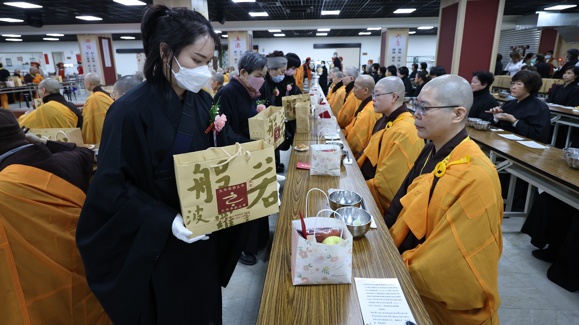 華嚴供佛齋僧法會　成就清淨善業造福田