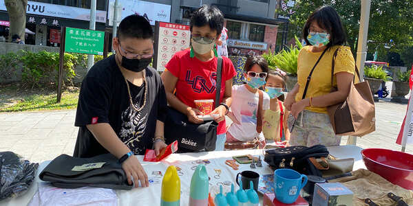 灵鹫山护法会台北讲堂主办温馨亲子趴