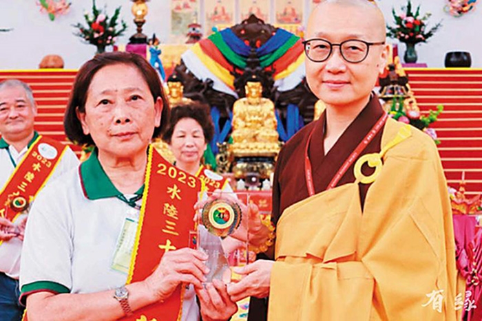 蔡木花此心萬金 度病痛轉功德